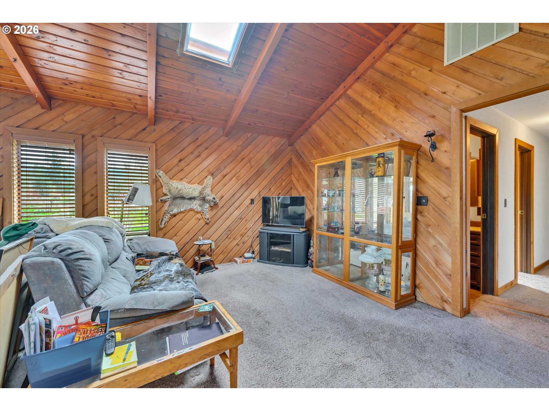 91 Godfrey Road Mossyrock, WA 98564 - Photo 9 of 47 a living room with furniture