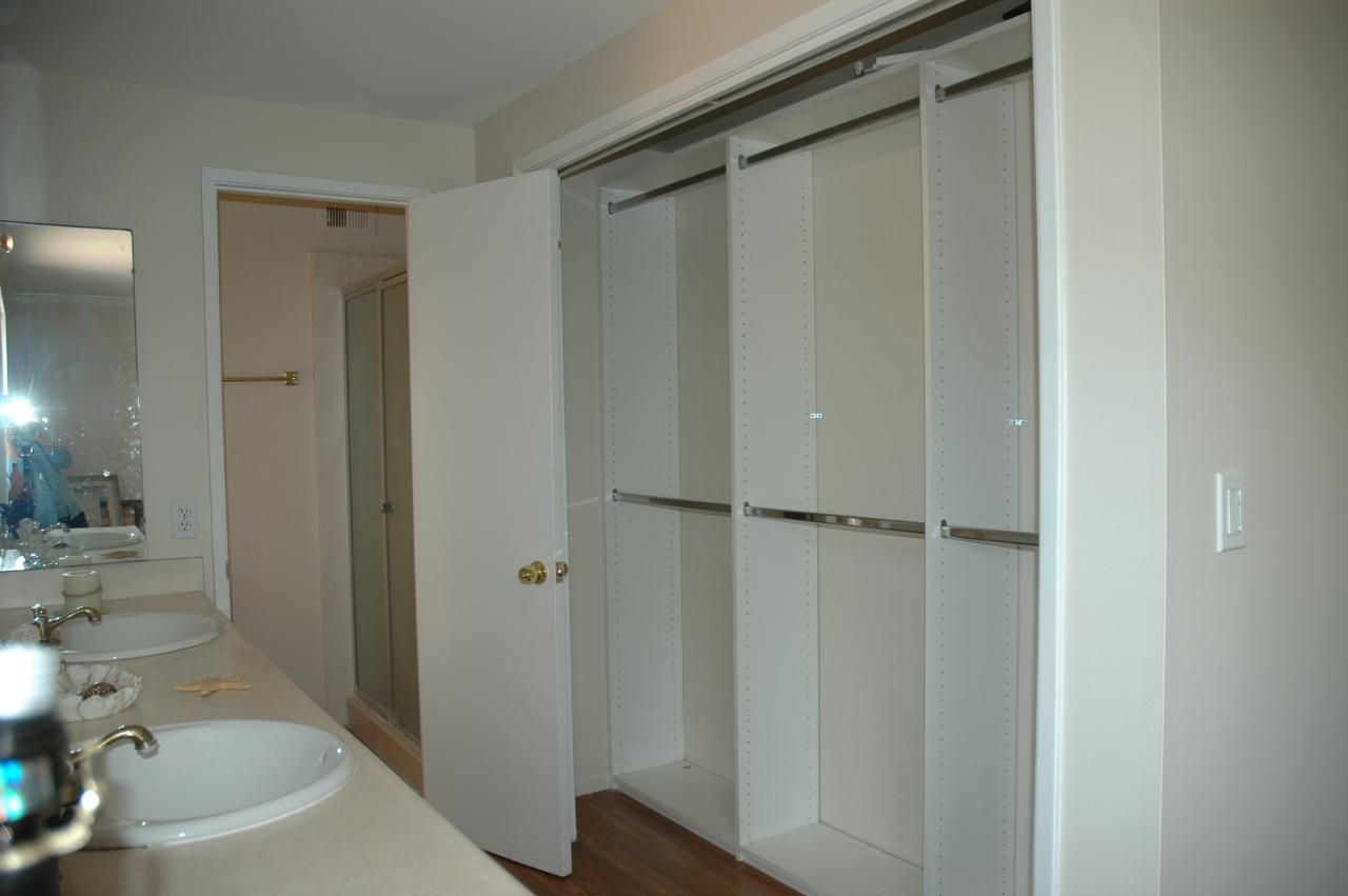 224 Serpolla Drive Carpinteria, CA 93013 - Photo 8 of 11 a bathroom with a bathtub and a shower