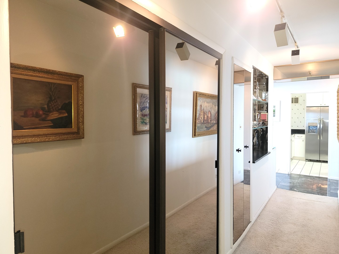 5801 North Sheridan Road, Unit 15B Chicago, IL 60660 - Photo 20 of 36 Gallery Image 20