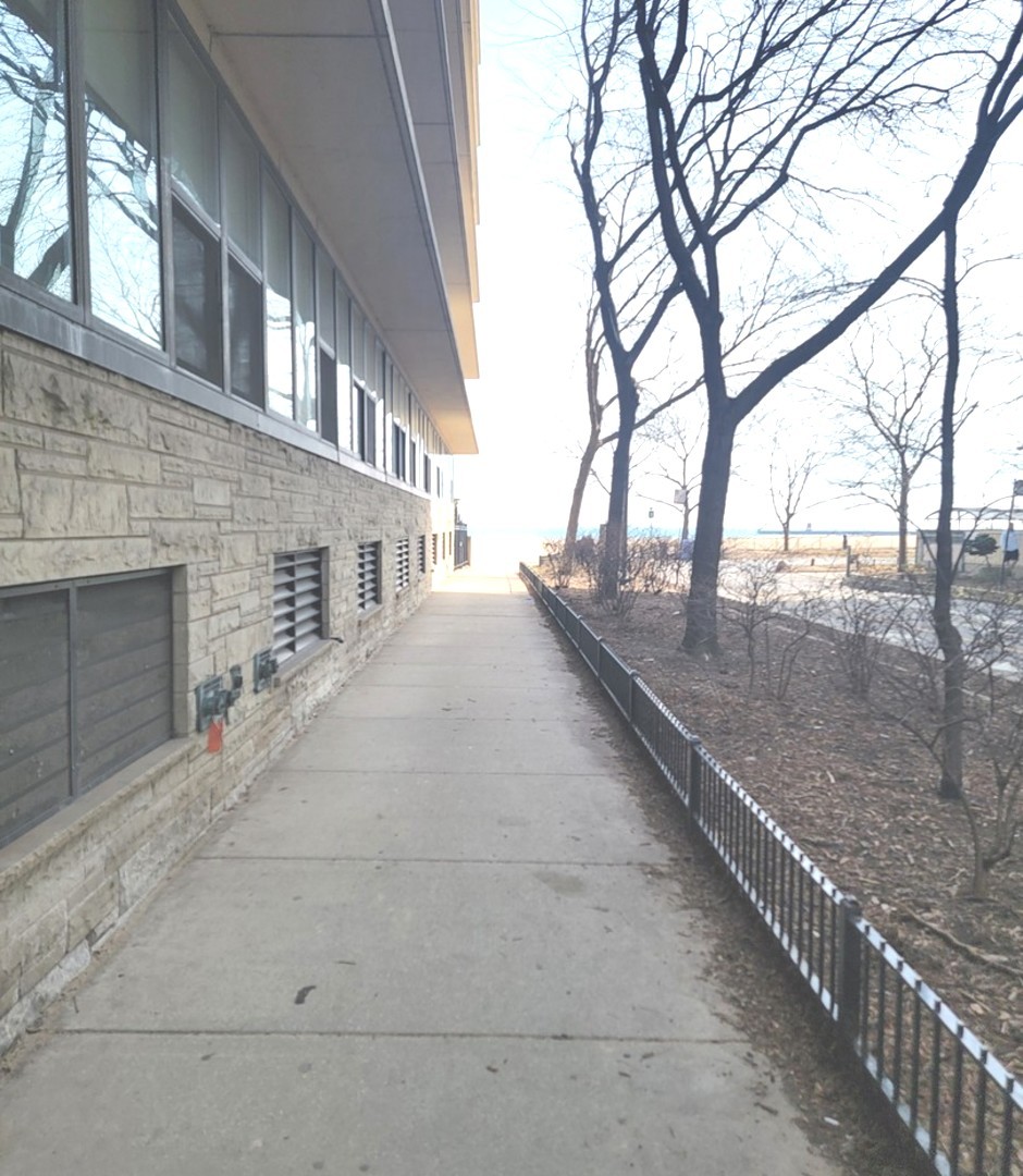 5801 North Sheridan Road, Unit 15B Chicago, IL 60660 - Photo 31 of 36 Gallery Image 31