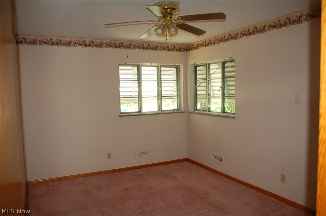 12916 West Sprague Road Parma, OH 44130 - Photo 9 of 15 Gallery Image 9