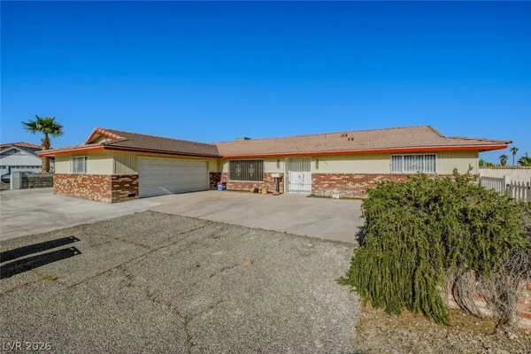 $3,250 | 6760 West Oakey Boulevard, Las Vegas, NV 89146