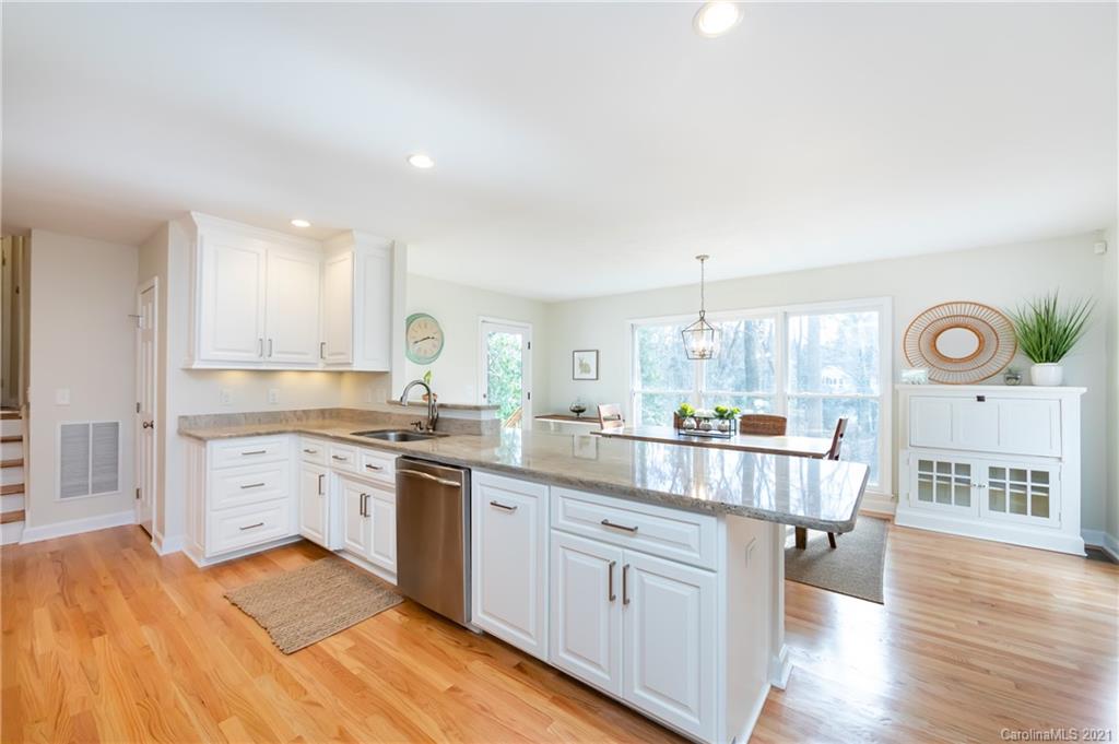 2101 Sagamore Road Charlotte, NC 28209 - Photo 11 of 38 Gallery Image 11