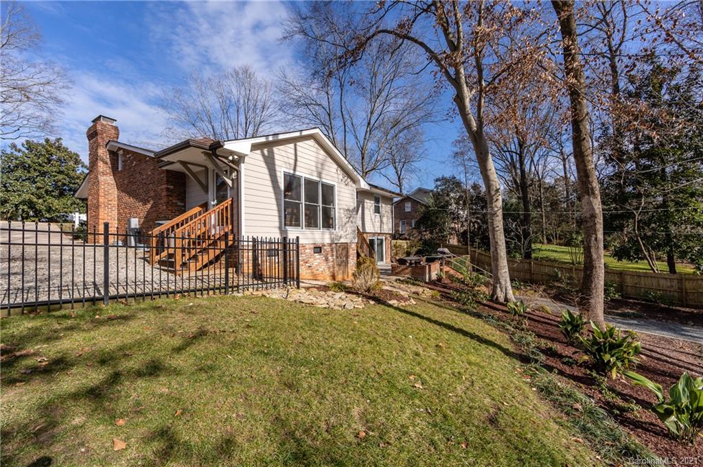 2101 Sagamore Road Charlotte, NC 28209 - Photo 31 of 38 Gallery Image 31