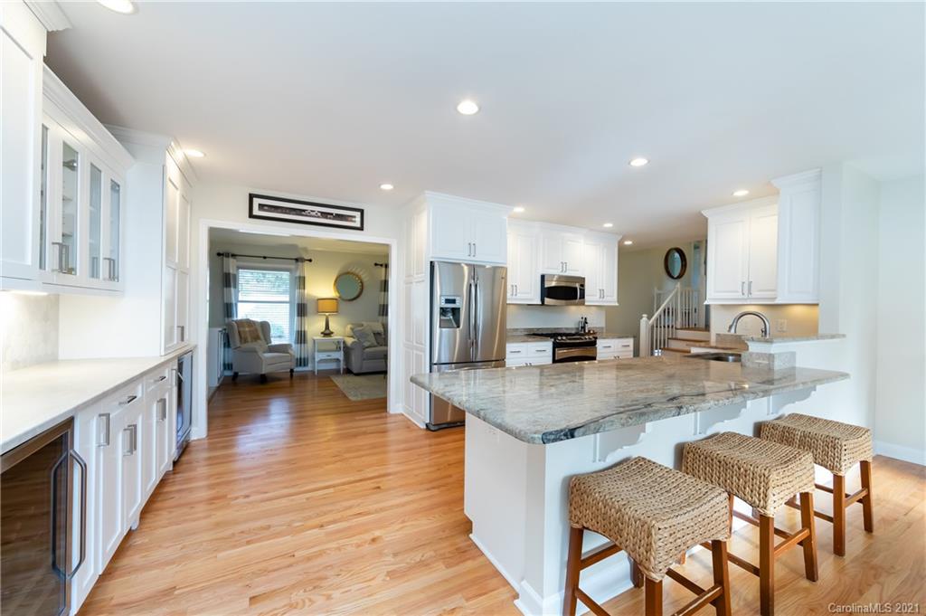 2101 Sagamore Road Charlotte, NC 28209 - Photo 10 of 38 Gallery Image 10