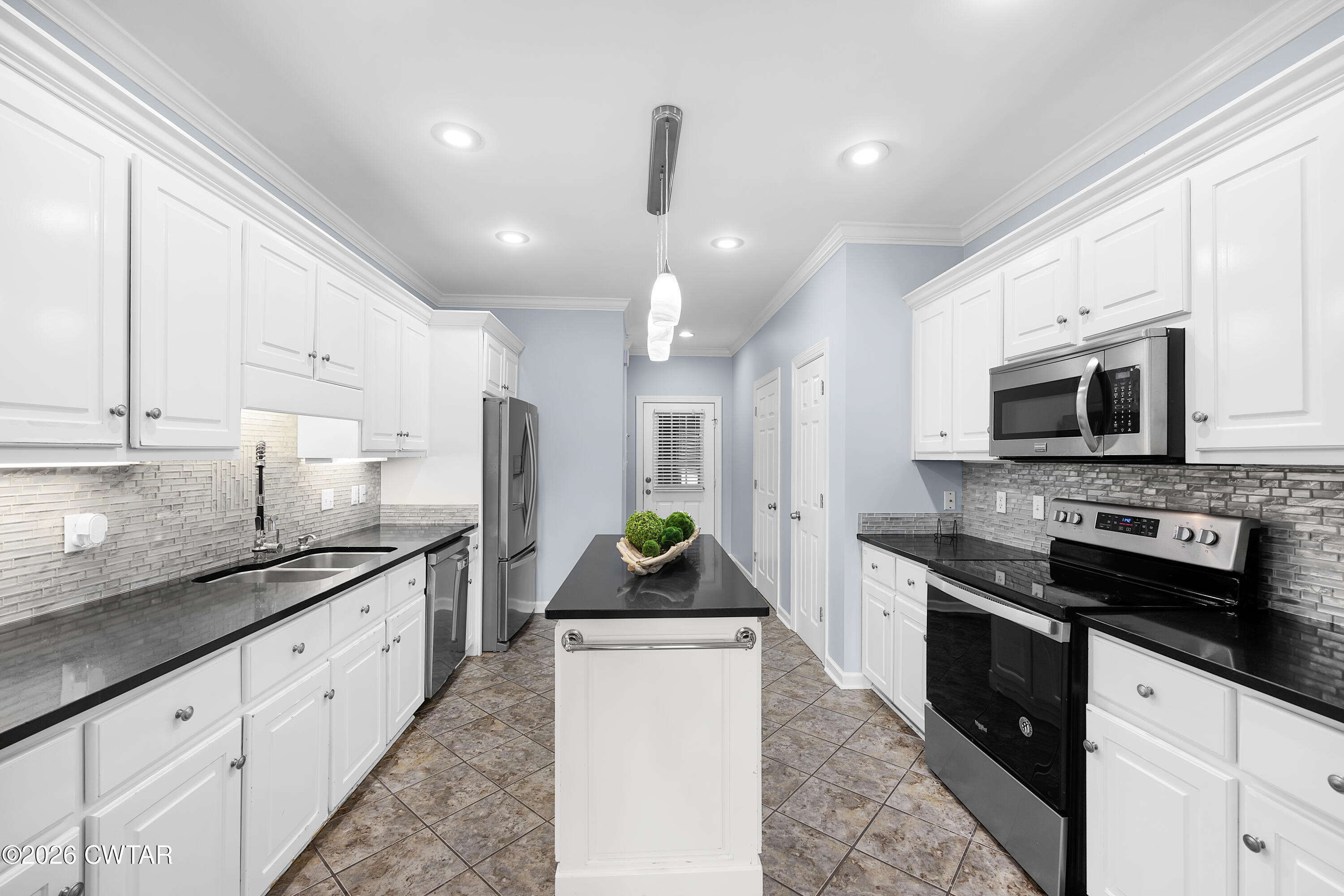 77 Raleigh Place Jackson, TN 38305 - Photo 13 of 25 EN4A4020