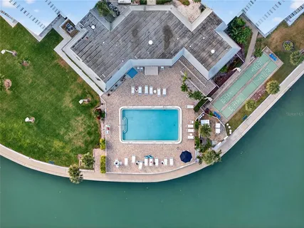 $260,000 | 420 64th Avenue, Unit 201, St. Petersburg, FL 33706