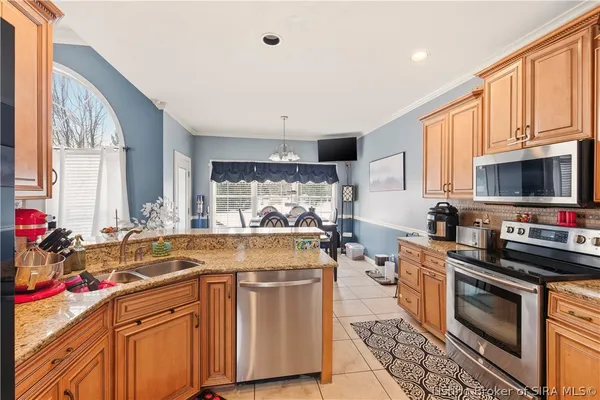 $444,900 | 12106 Greenbriar Boulevard, Sellersburg, IN 47172