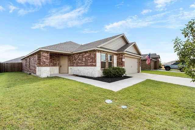 $2,300 | 1023 Cotton Gin Court, Royse City, TX 75189