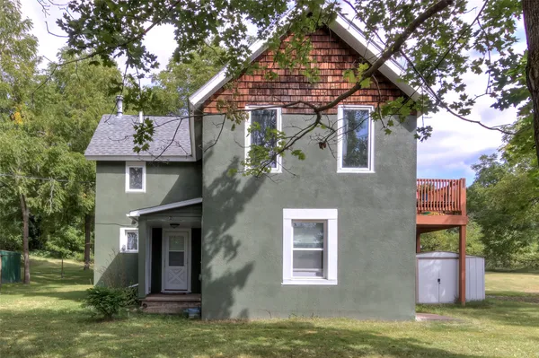 $209,500 | 312 University Street, Unit 1&2, Elk Mound, WI 54739