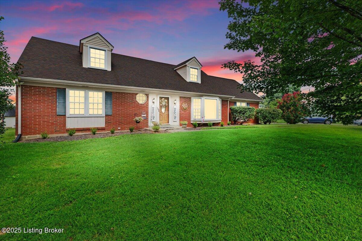 6516 Ridge Cliff Road Louisville, KY 40228 - Photo 2 of 30 Photo