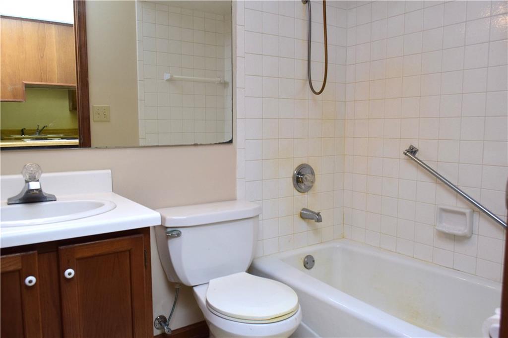8234 Wilson Road Indianapolis, IN 46278 - Photo 35 of 41 Gallery Image 35