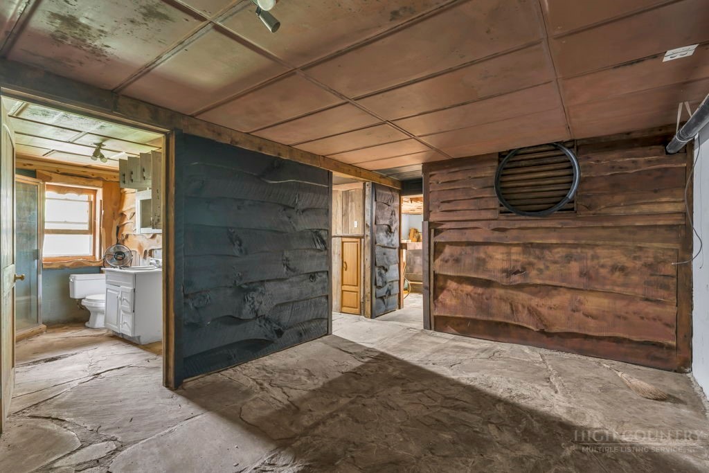 179 Soave Ridge Deep Gap, NC 28618 - Photo 28 of 31 a view of room with a wooden floor