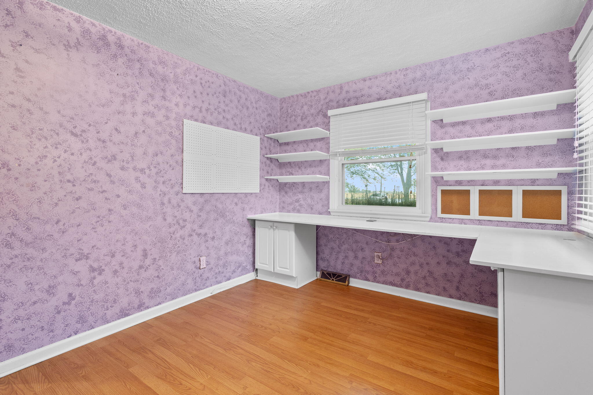 115 West Division Road Valparaiso, IN 46385 - Photo 16 of 23 2048x1365