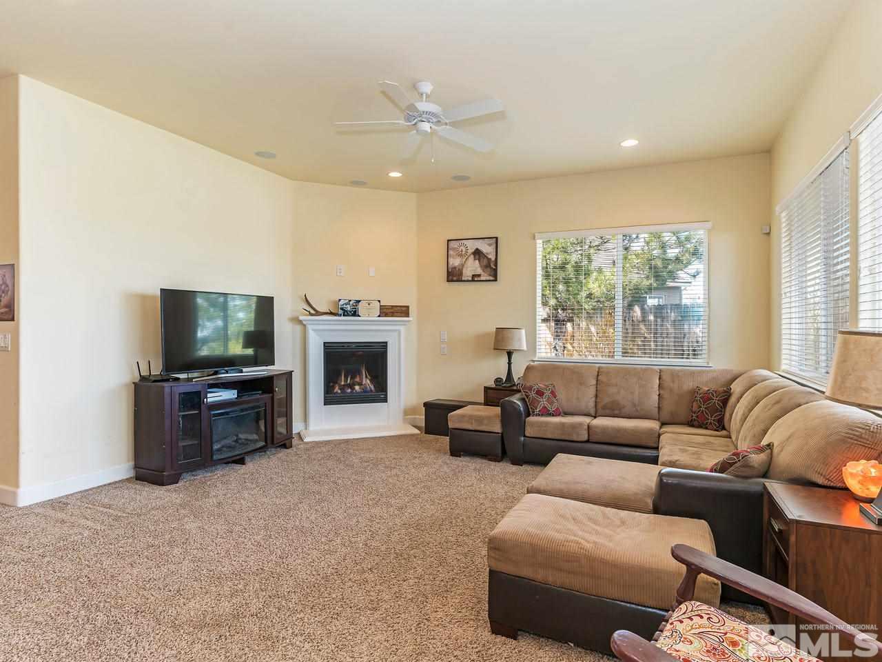475 Stonegate Court Reno, NV 89506 - Photo 3 of 16 Photo 3