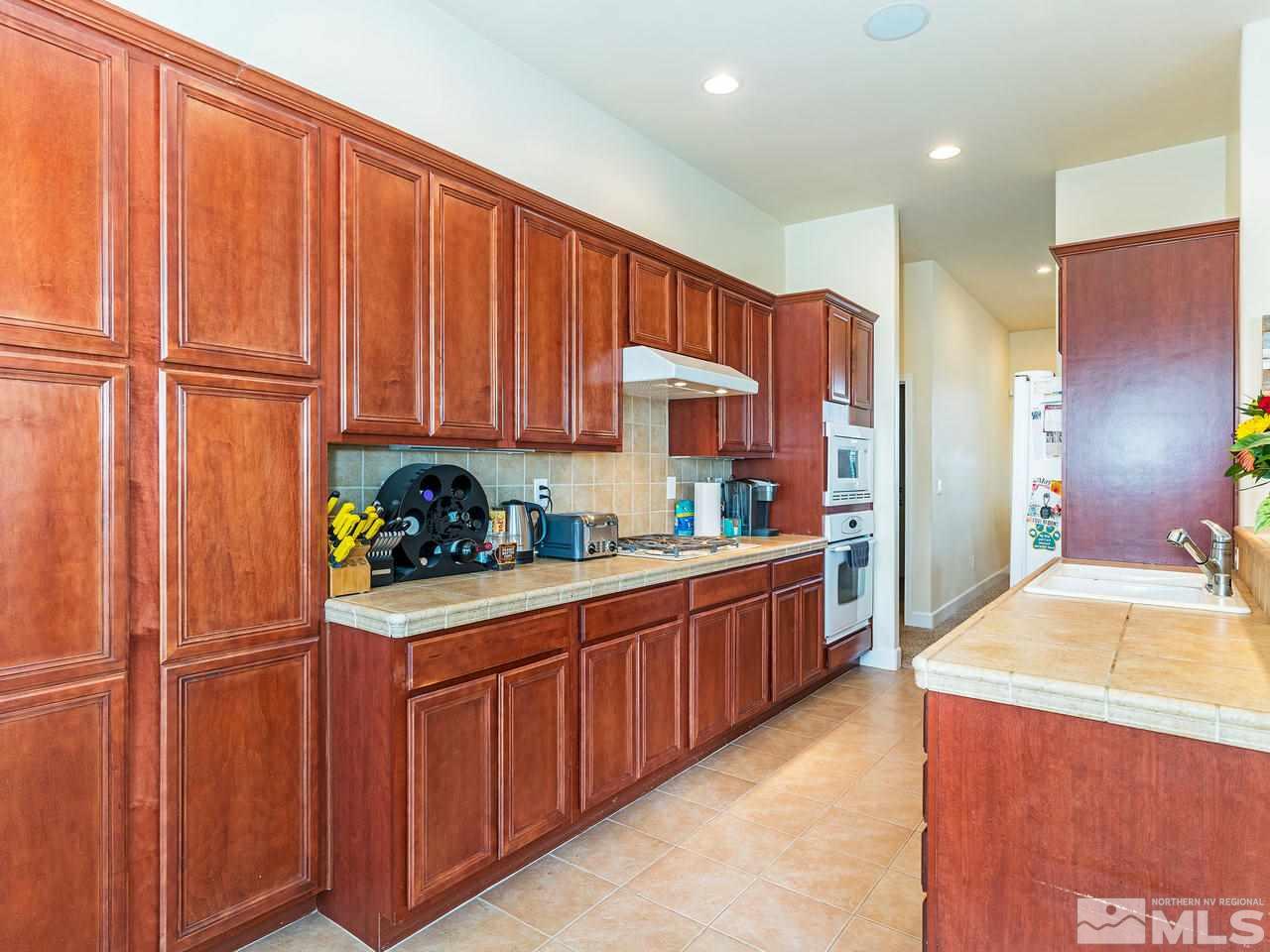 475 Stonegate Court Reno, NV 89506 - Photo 5 of 16 Photo 5