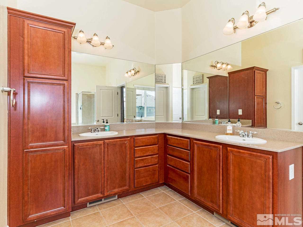 475 Stonegate Court Reno, NV 89506 - Photo 9 of 16 Photo 9