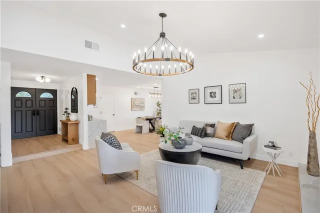 $1,550,000 | 21952 Esplendor, Mission Viejo, CA 92691