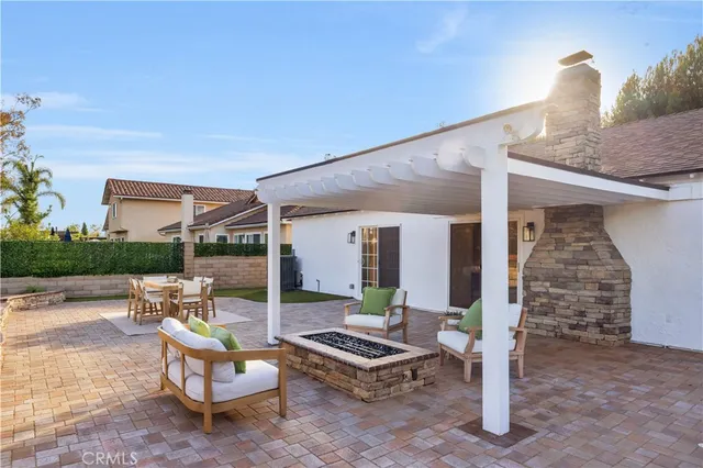 $1,550,000 | 21952 Esplendor, Mission Viejo, CA 92691