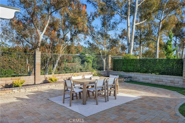 $1,550,000 | 21952 Esplendor, Mission Viejo, CA 92691