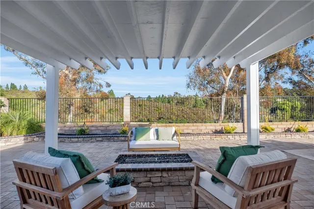 $1,550,000 | 21952 Esplendor, Mission Viejo, CA 92691