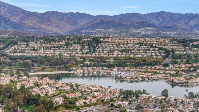 $1,550,000 | 21952 Esplendor, Mission Viejo, CA 92691