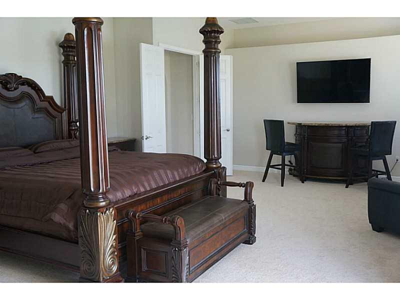 2212 Ridgewood Circle Royal Palm Beach, FL 33411 - Photo 14 of 34 Bedroom Master.