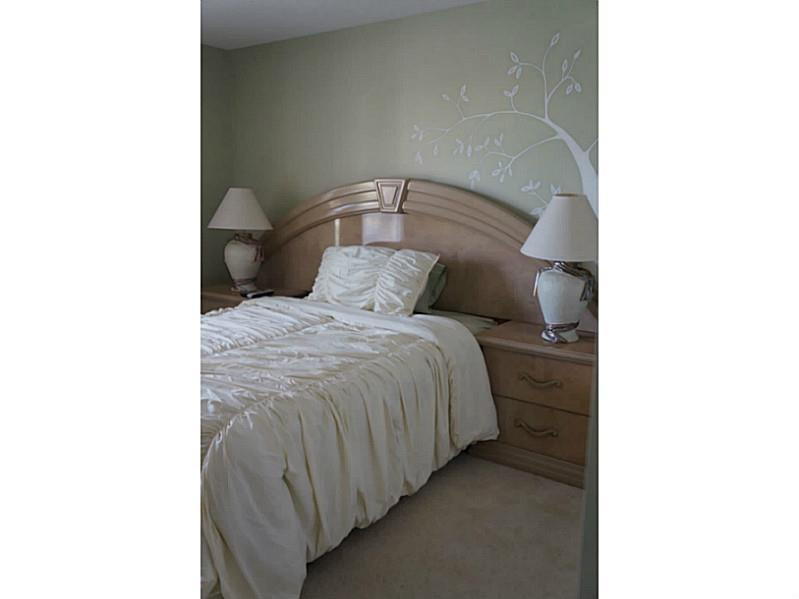 2212 Ridgewood Circle Royal Palm Beach, FL 33411 - Photo 20 of 34 Bedroom. null