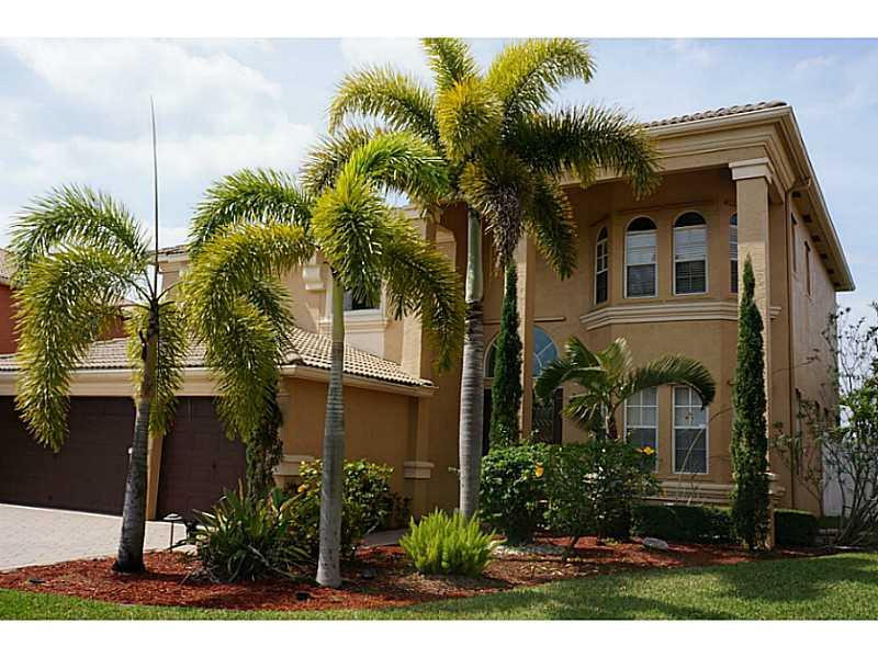 2212 Ridgewood Circle Royal Palm Beach, FL 33411 - Photo 2 of 34 Exterior Front.