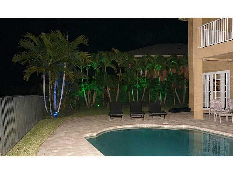 2212 Ridgewood Circle Royal Palm Beach, FL 33411 - Photo 32 of 34 Exterior Front.