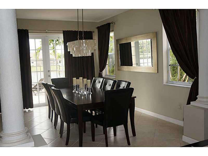 2212 Ridgewood Circle Royal Palm Beach, FL 33411 - Photo 8 of 34 Dining Room.