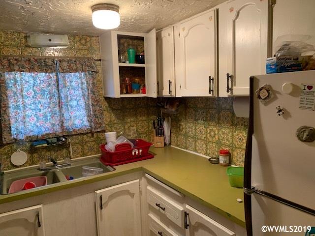 1282 Riggs Hill Road Foster, OR 97345 - Photo 14 of 21