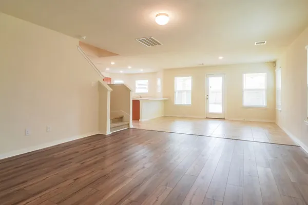 $1,975 | 16603 Live Oak Canyon Drive, Houston, TX 77084
