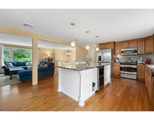 34 B Edgewood Road Southborough, MA 01772 - Photo 7 of 24