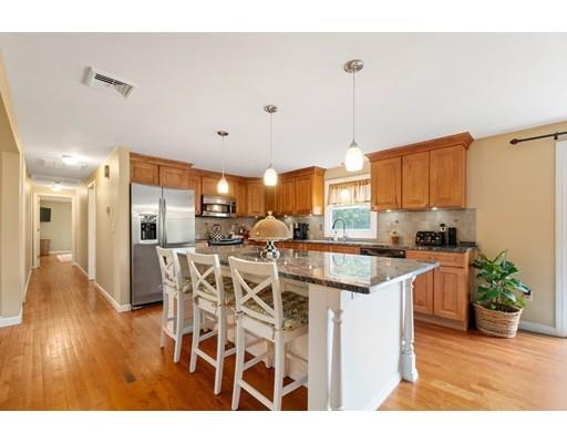 34 B Edgewood Road Southborough, MA 01772 - Photo 9 of 24