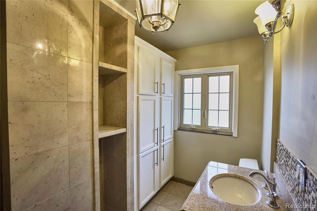 1430 Devonshire Road Grosse Pointe Park, MI 48230 - Photo 49 of 85
