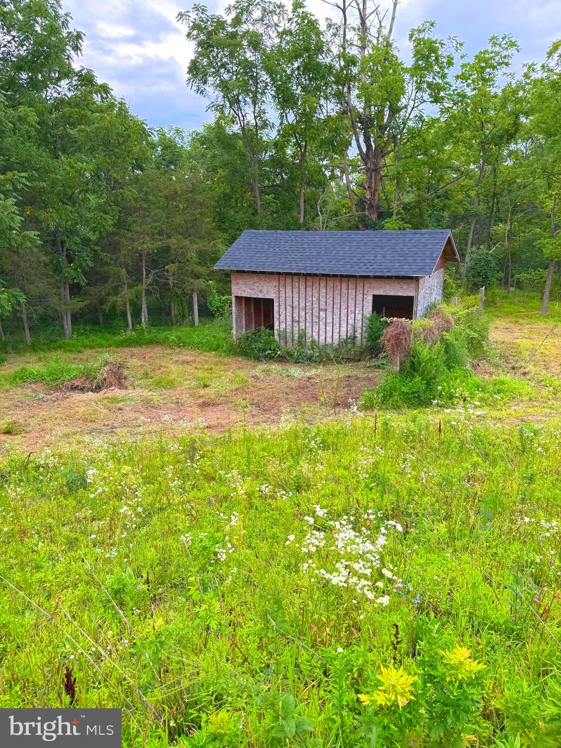 1415 Kumry Road Pennsburg, PA 18073 - Photo 9 of 19 Gallery Image 9
