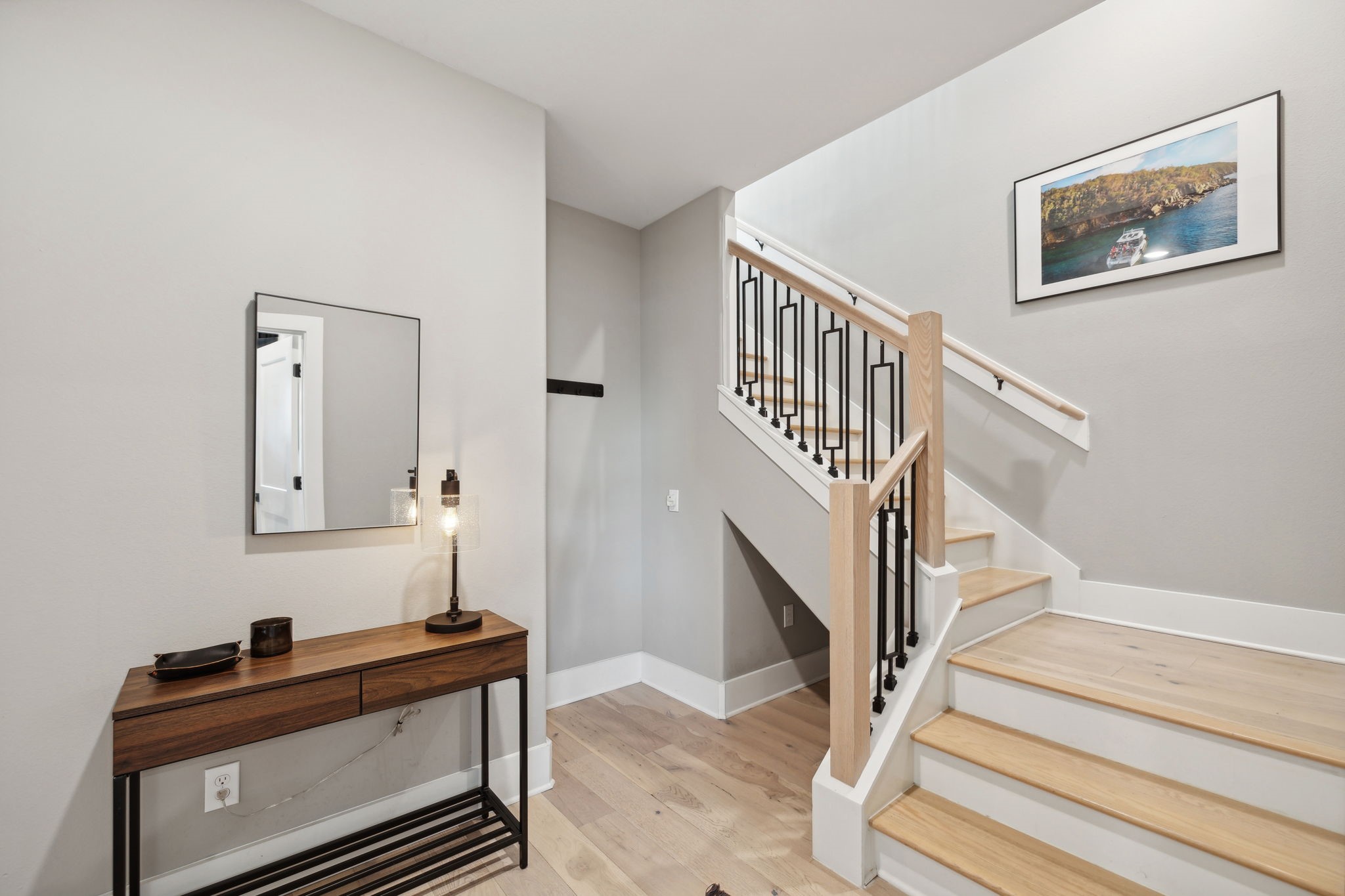 1413 West 23rd Street Houston, TX 77008 - Photo 10 of 39 a view of entryway with wooden floor