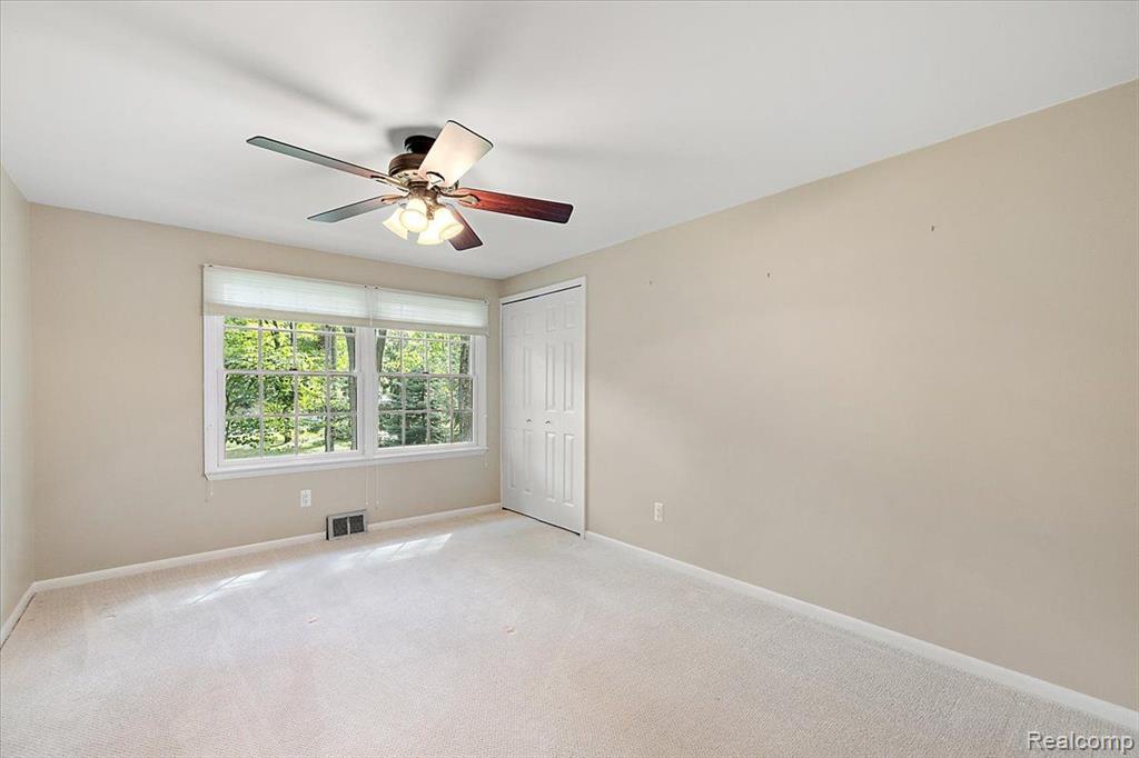 144 Oaklane Drive Rochester Hills, MI 48306 - Photo 42 of 74