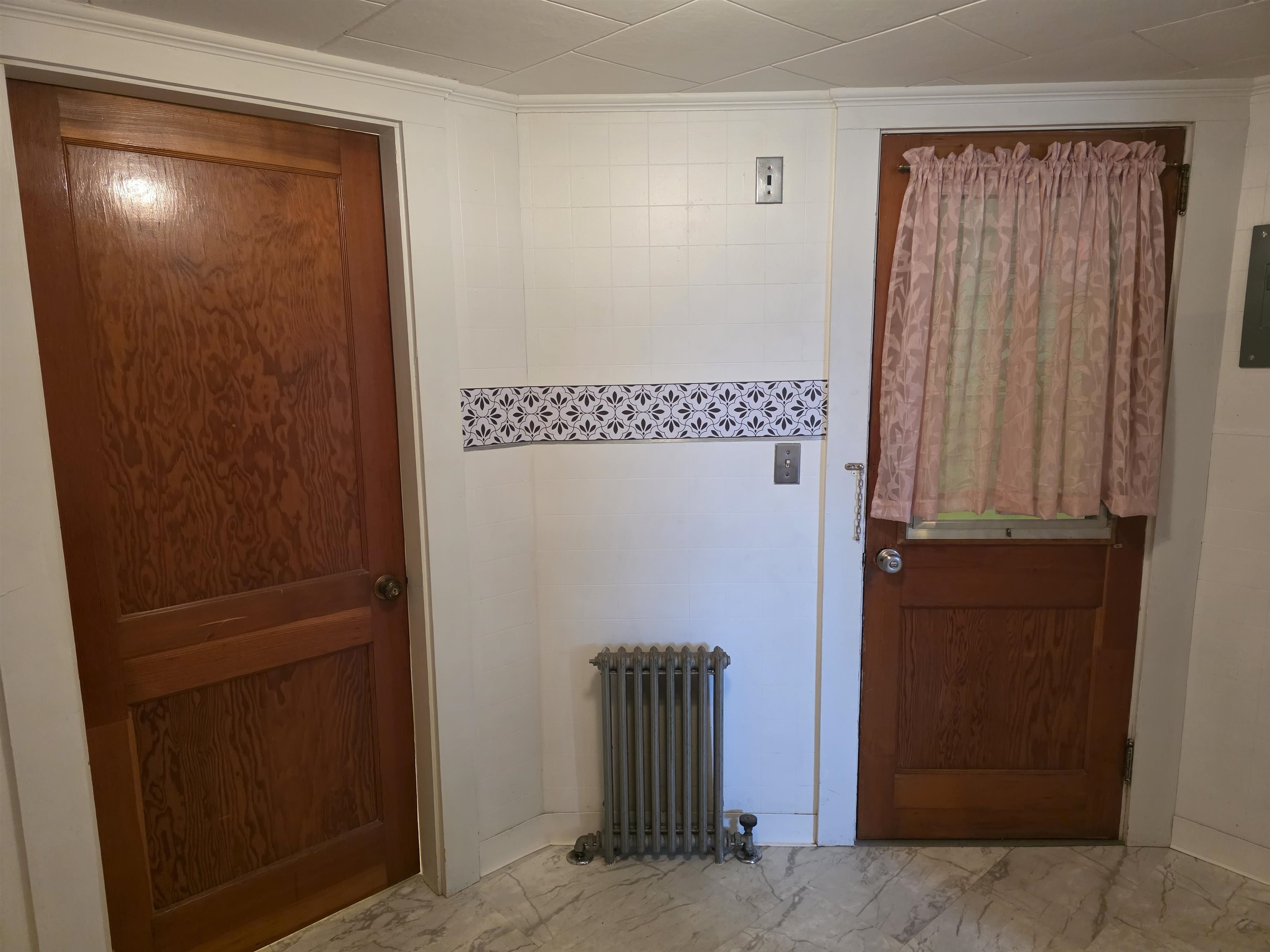 96 Main Street, Unit #6 Lancaster, NH 03584 - Photo 13 of 19