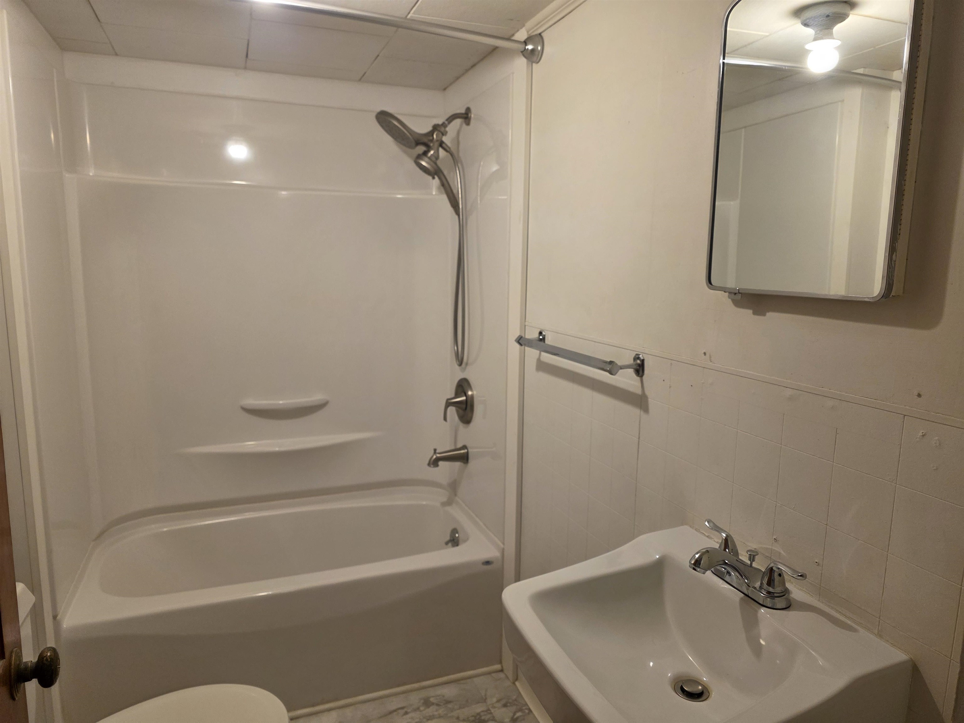 96 Main Street, Unit #6 Lancaster, NH 03584 - Photo 10 of 19