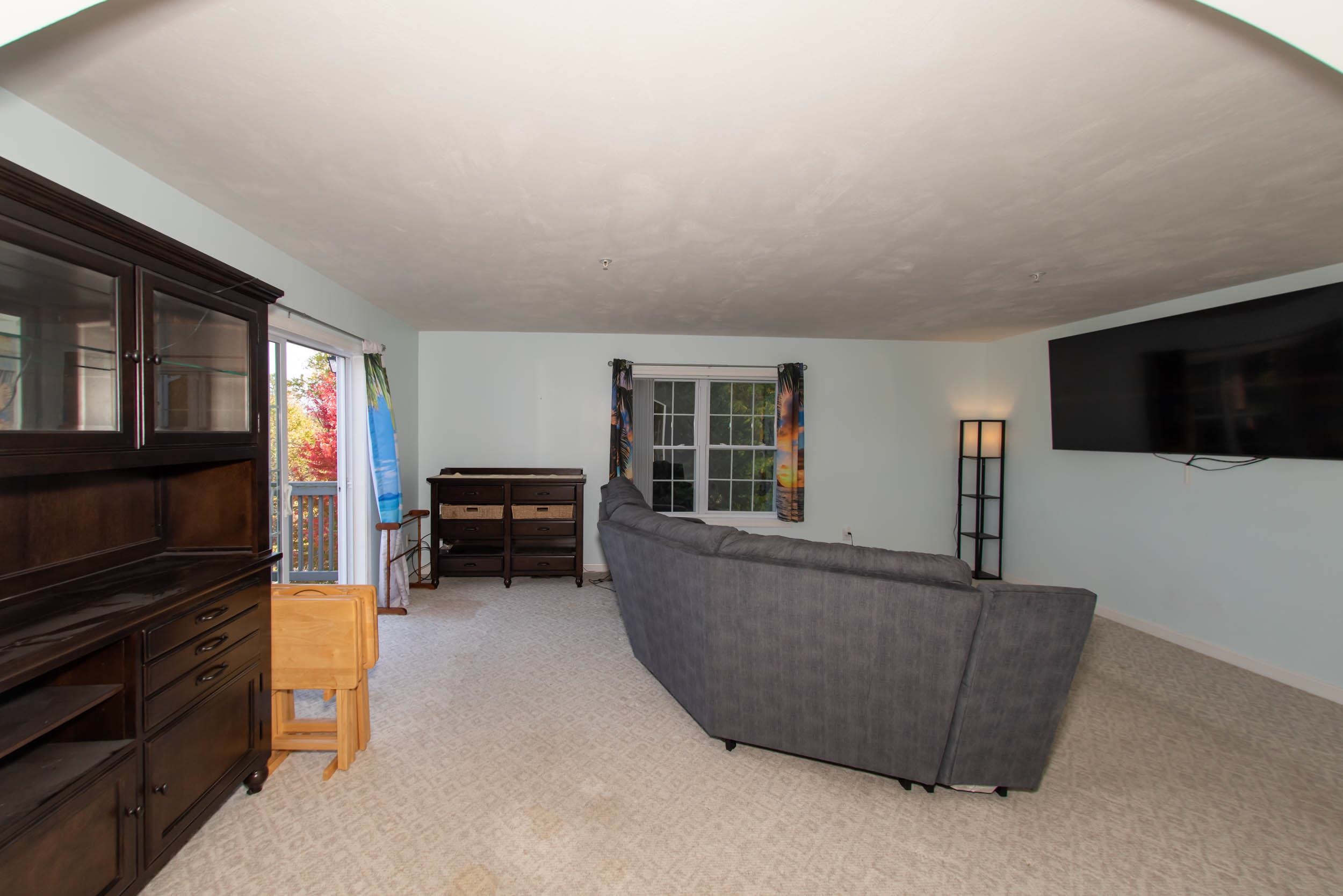 1602 Front Street, Unit 7 Manchester, NH 03102 - Photo 14 of 35 Gallery Image 14