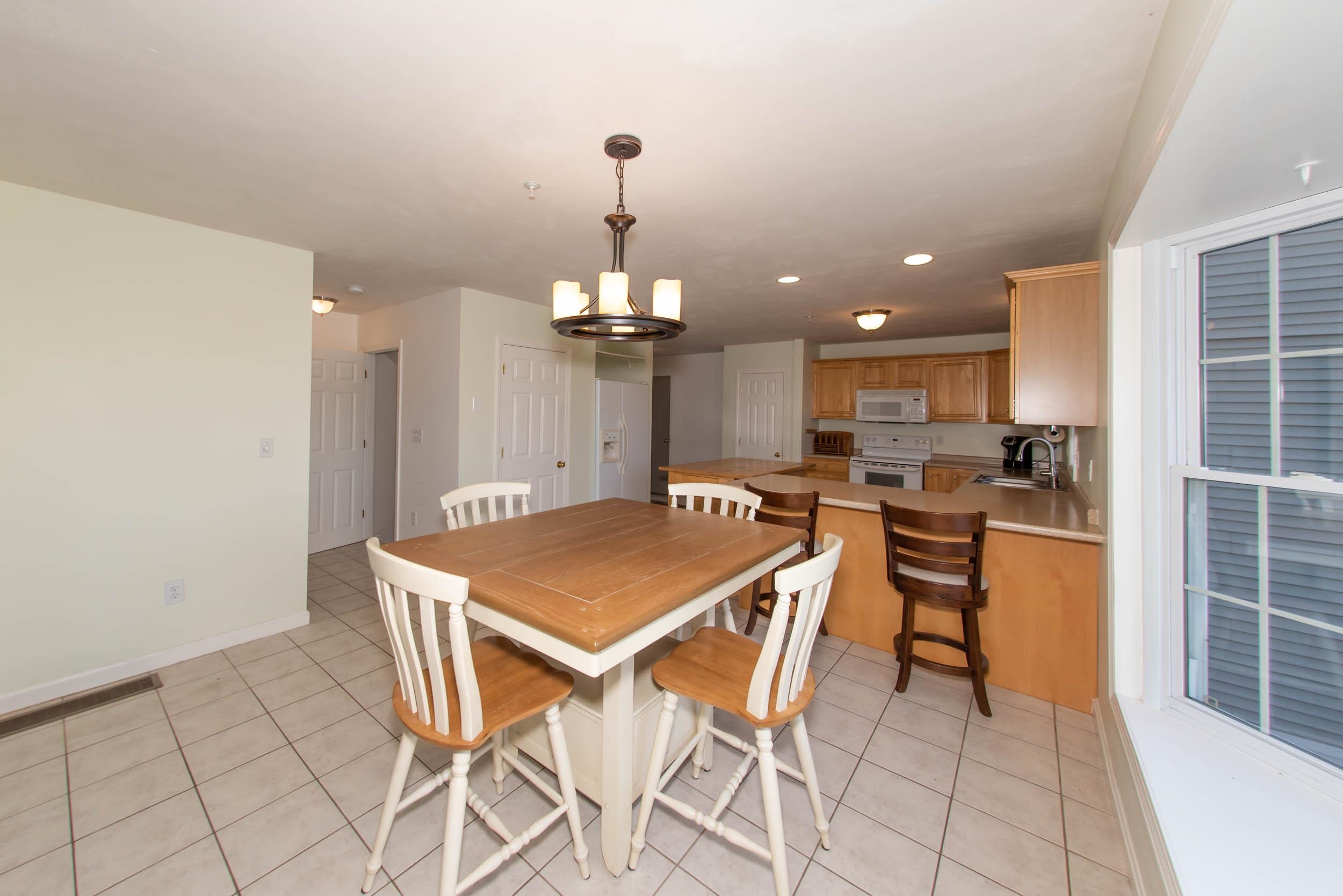 1602 Front Street, Unit 7 Manchester, NH 03102 - Photo 3 of 35 Gallery Image 3