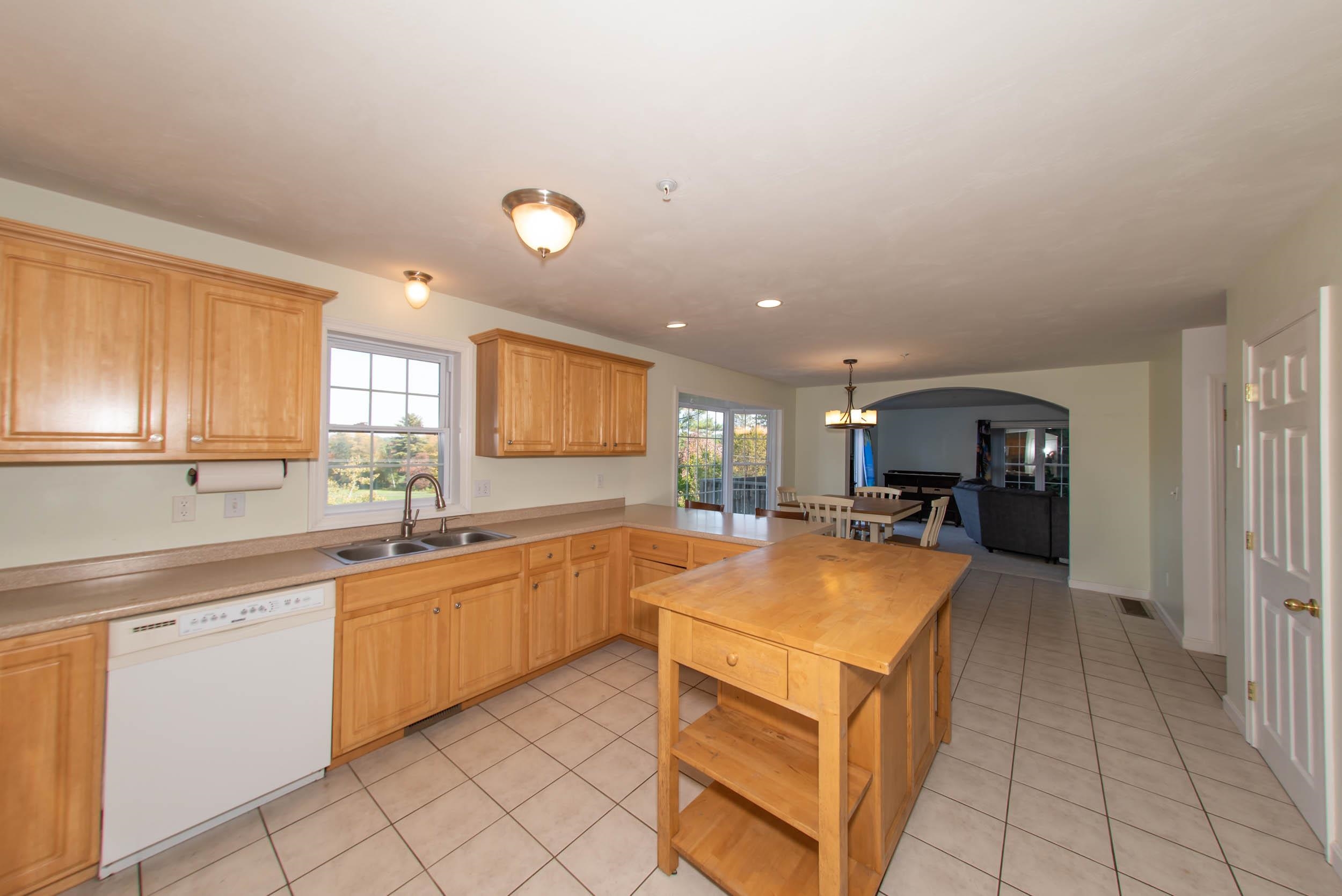 1602 Front Street, Unit 7 Manchester, NH 03102 - Photo 6 of 35 Gallery Image 6