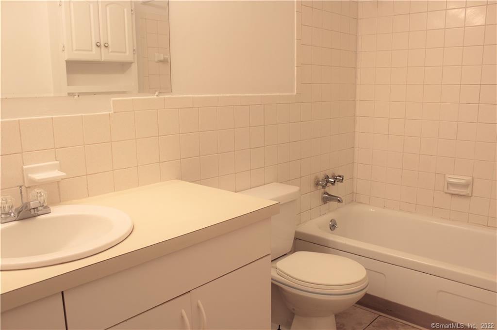 1730 State Street, Unit 312 Hamden, CT 06517 - Photo 6 of 8