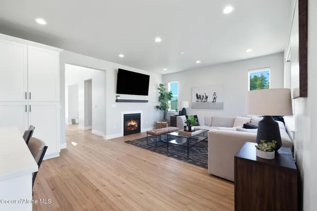 $720,000 | 630 Moscow Street, Sandpoint, ID 83864