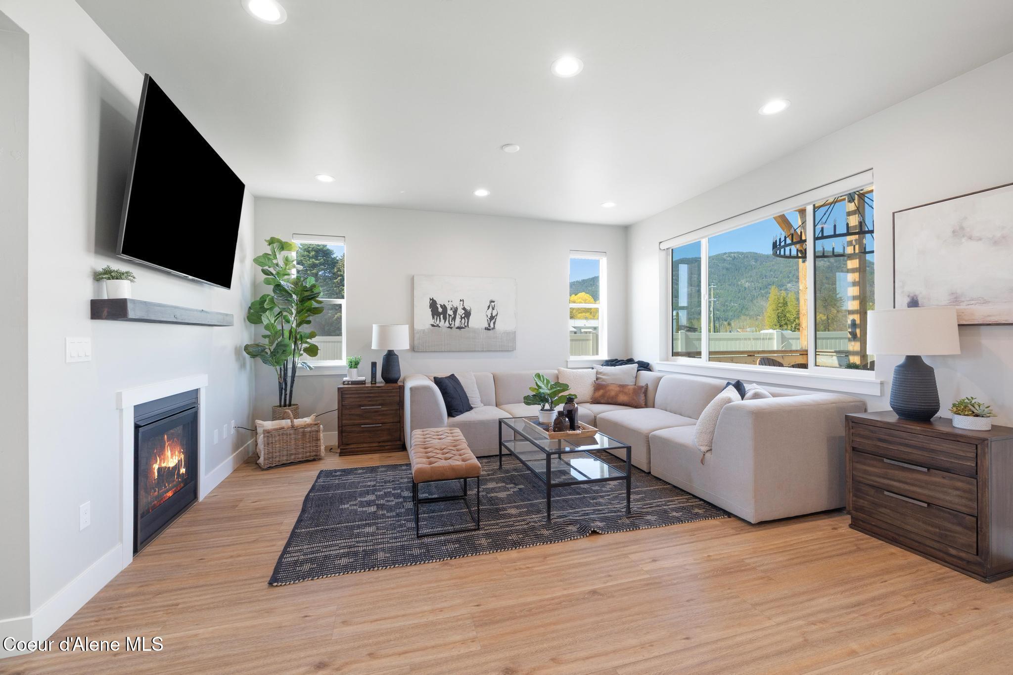 630 Moscow Street Sandpoint, ID 83864 - Photo 8 of 40 IMG_1794