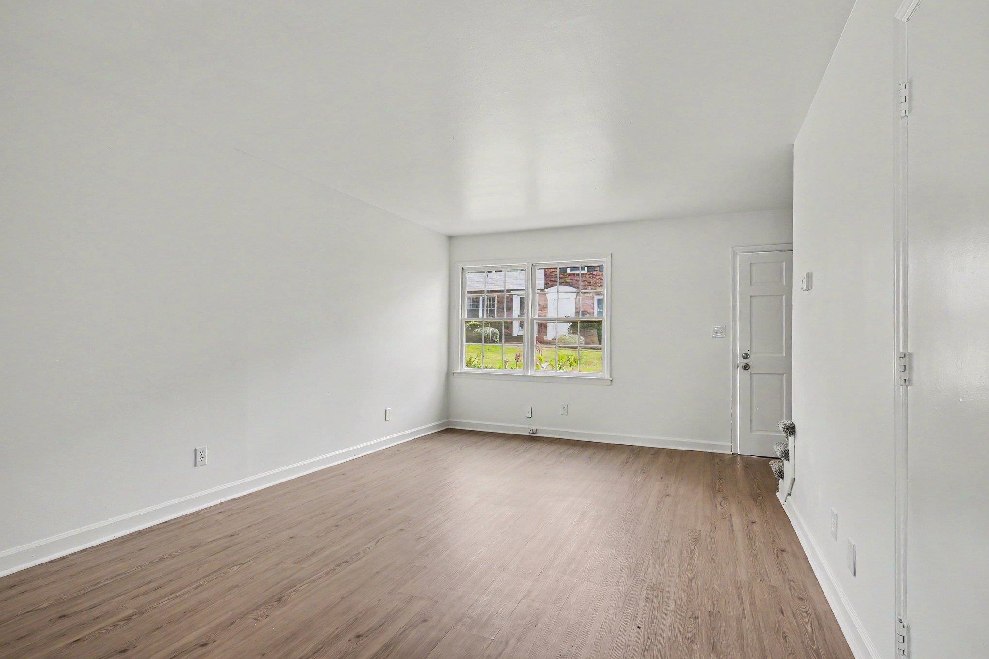 1446 Dover Road Spartanburg, SC 29301 - Photo 7 of 26