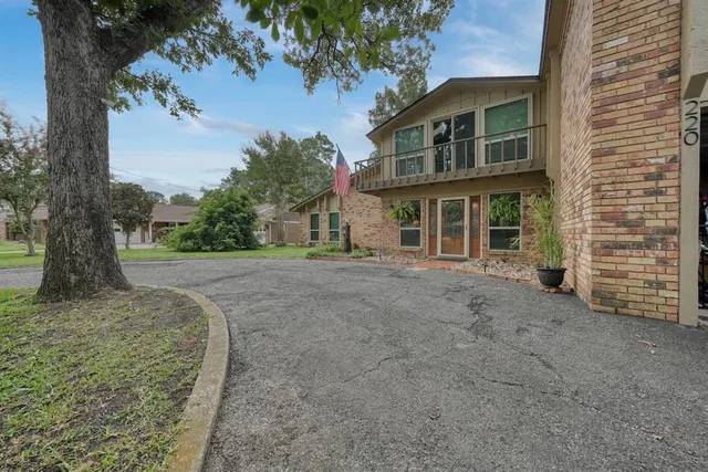 $515,000 | 220 Texas Drive, Hideaway, TX 75771