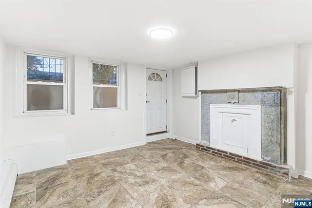 $400,000 | 86 Roosevelt Avenue, Belleville, NJ 07109